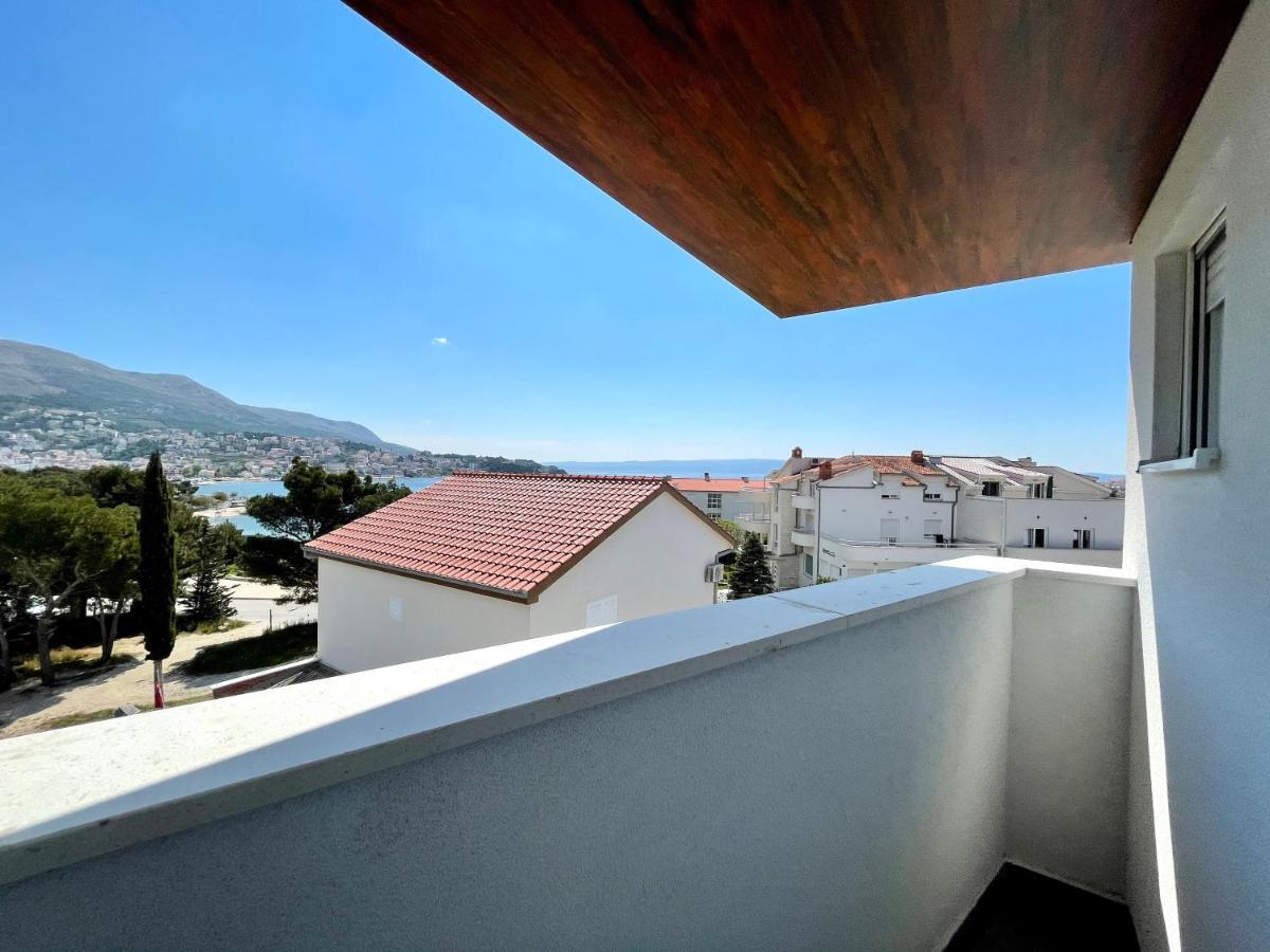 Hotel Lo͝Or Luxury Retreat à Stobreč Extérieur photo