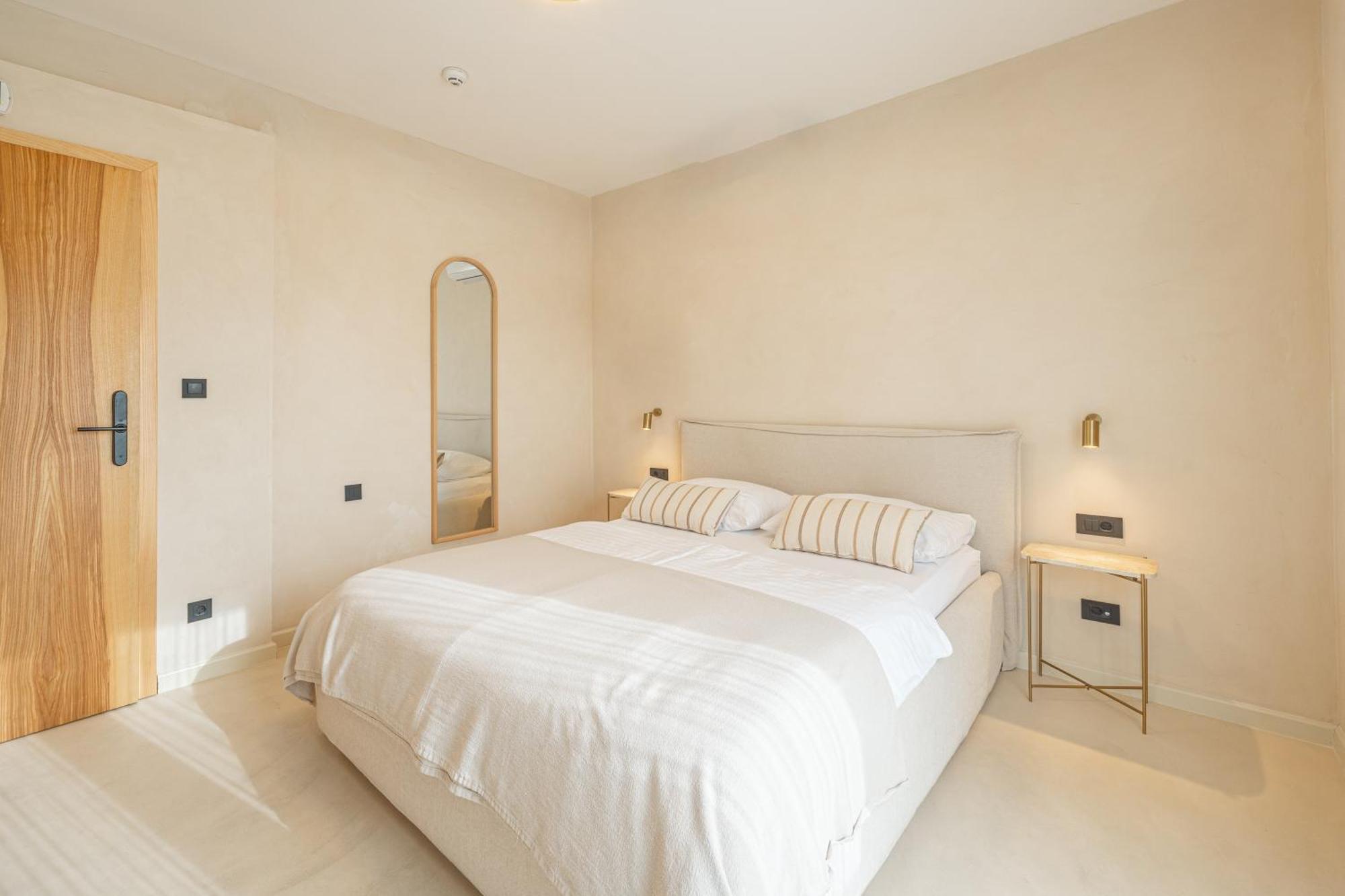 Hotel Lo͝Or Luxury Retreat à Stobreč Extérieur photo