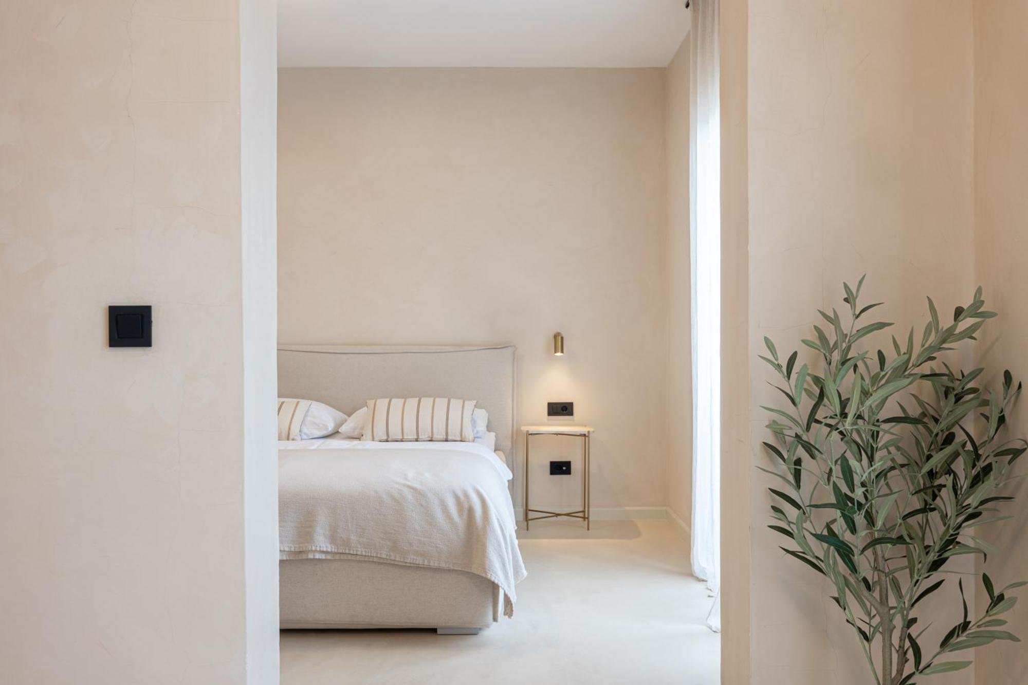 Hotel Lo͝Or Luxury Retreat à Stobreč Extérieur photo