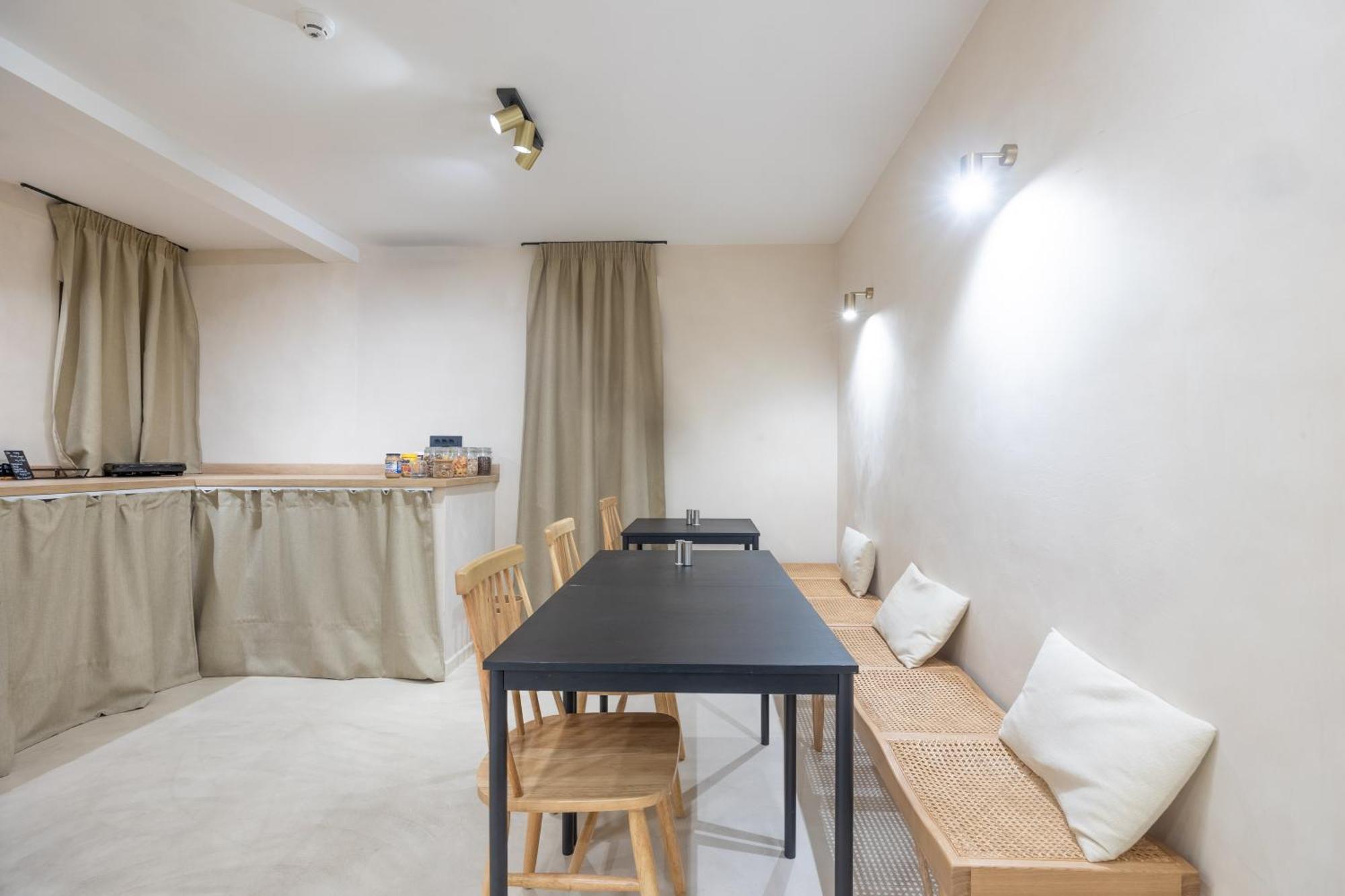 Hotel Lo͝Or Luxury Retreat à Stobreč Extérieur photo