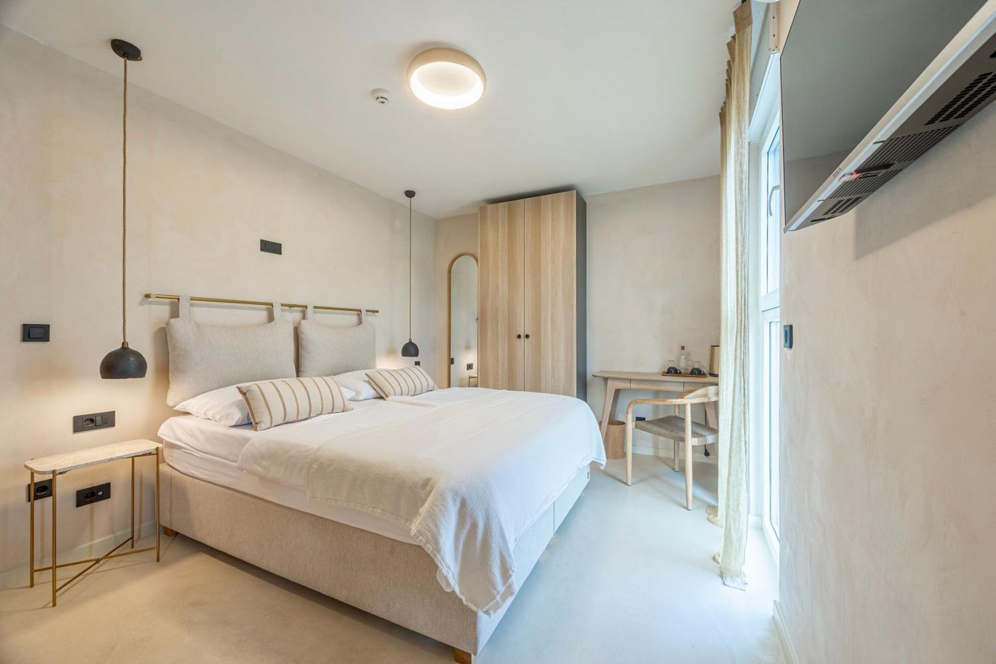 Hotel Lo͝Or Luxury Retreat à Stobreč Extérieur photo
