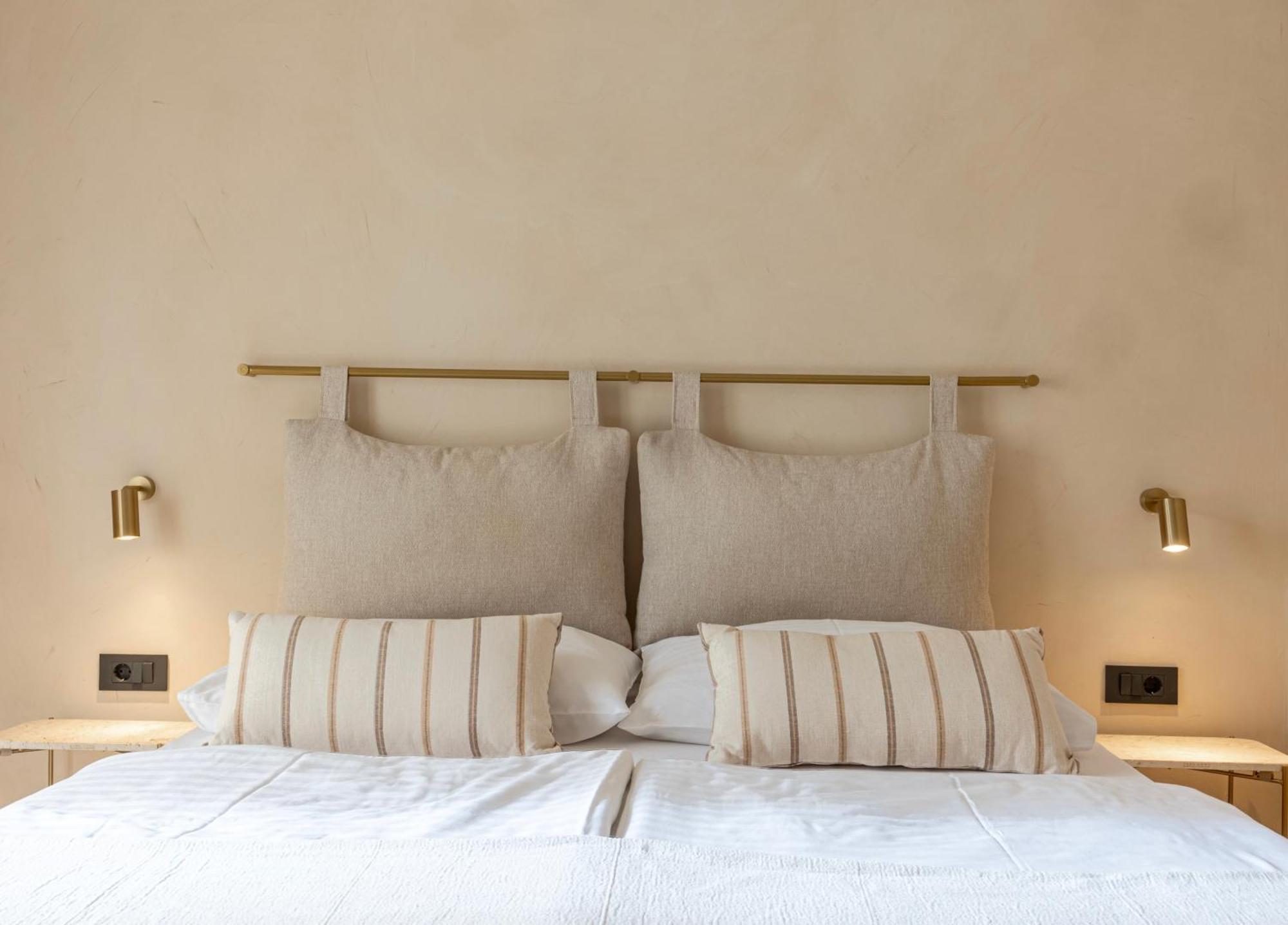 Hotel Lo͝Or Luxury Retreat à Stobreč Extérieur photo